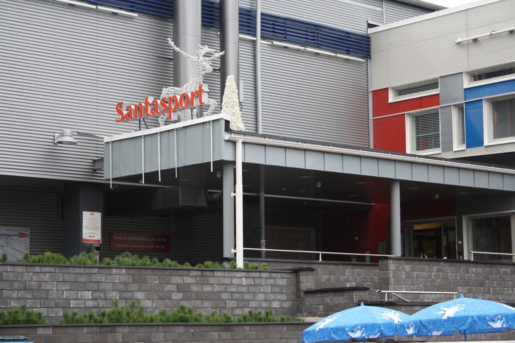 Santasport Hostel Рованіемі Екстер'єр фото